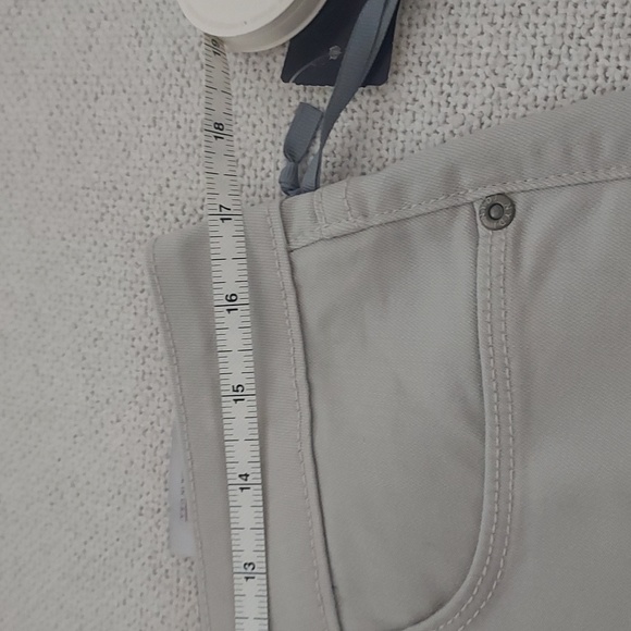 NYDJ NWT jeans - Picture 7 of 9